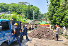  Warga Sukaluyu Cianjur Blokade Pintu Masuk Perusahaan Ayam Petelur, Ini Alasannya