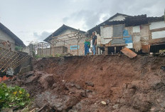 Satu Rumah Rusak Terdampak Longsor di Gekbrong Cianjur