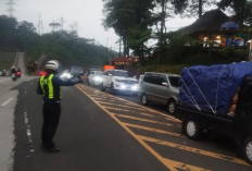 Jalur Puncak Macet Saat Libur Panjang, Satlantas Cianjur Lakukan Pengalihan Arus