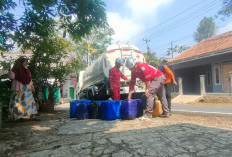 Permintaan Air Bersih Meningkat, PMI Cianjur Siagakan Truk Tangki dan Relawan