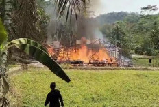 Kebakaran Hanguskan Dua Rumah di Kadupandak Cianjur, Tak Ada Korban