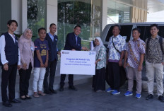 BRI Cabang Cirebon Gunung Jati Serahkan Bantuan Mobil Jenazah kepada Yayasan Al Akbar Bina Maulana