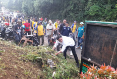 Bupati Cianjur Pimpin Aksi Bersih Sampah di Kawasan Puncak