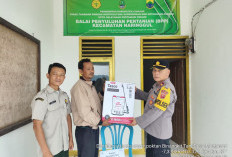 Kapolsek Naringgul Cianjur Serahkan Bantuan Alsintan untuk Kelompok Tani Binangkit