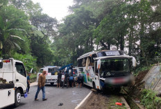 Bus Alami Kecelakaan di Cugenang, Puluhan Penumpang Terluka
