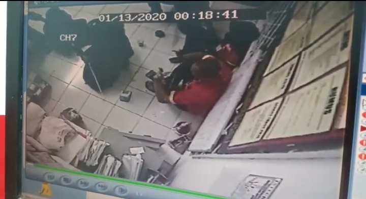 Kawanan Perampok Satroni Alfamart di Cianjur, Aksinya Terekam CCTV