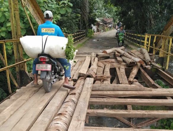 Miris, Begini Kondisi Jembatan Cibuni yang Sudah Makan Korban Jiwa