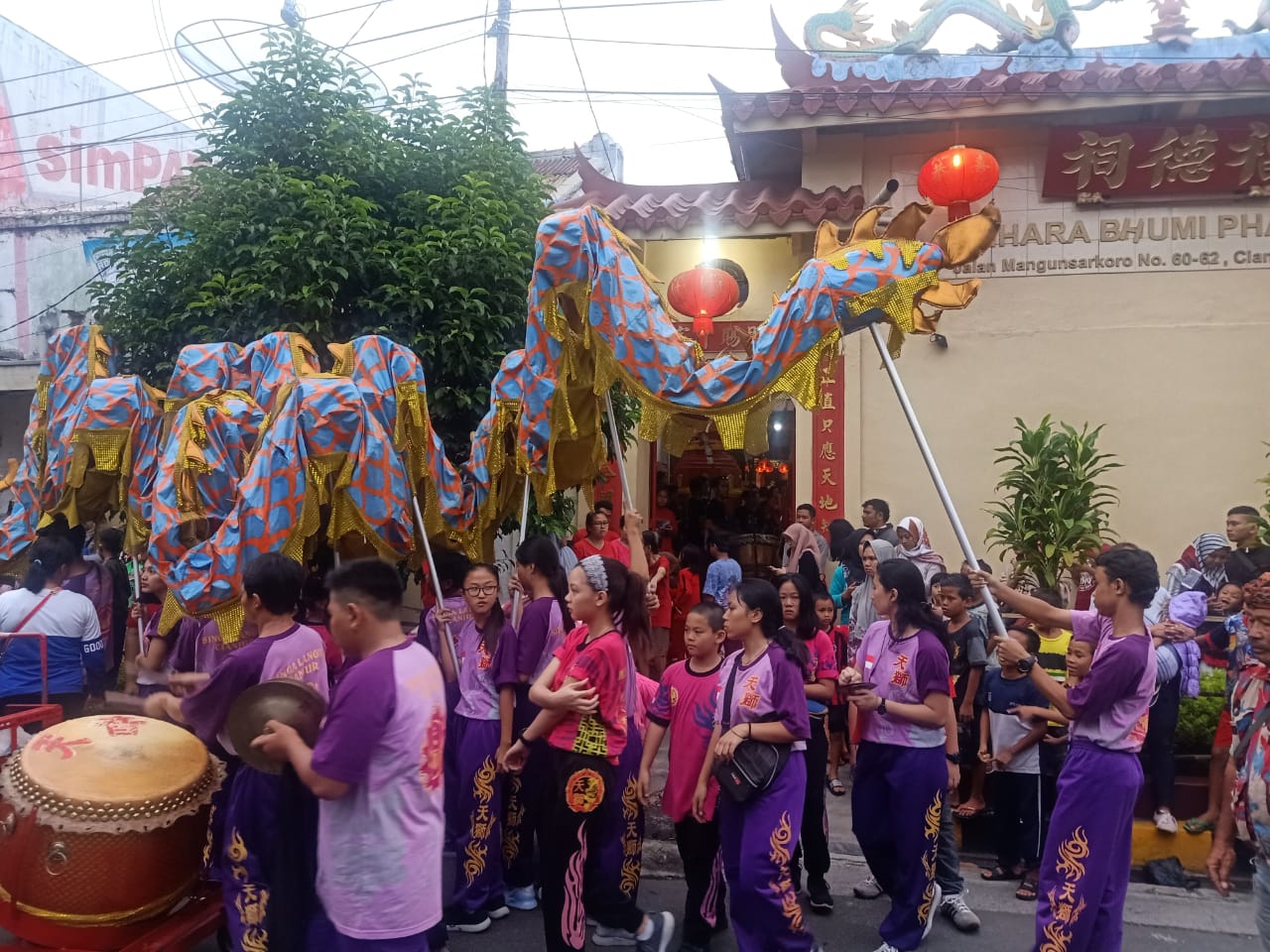 Meski Sederhana, Pawai Barongsai Meriahkan Cap Go Meh di Cianjur