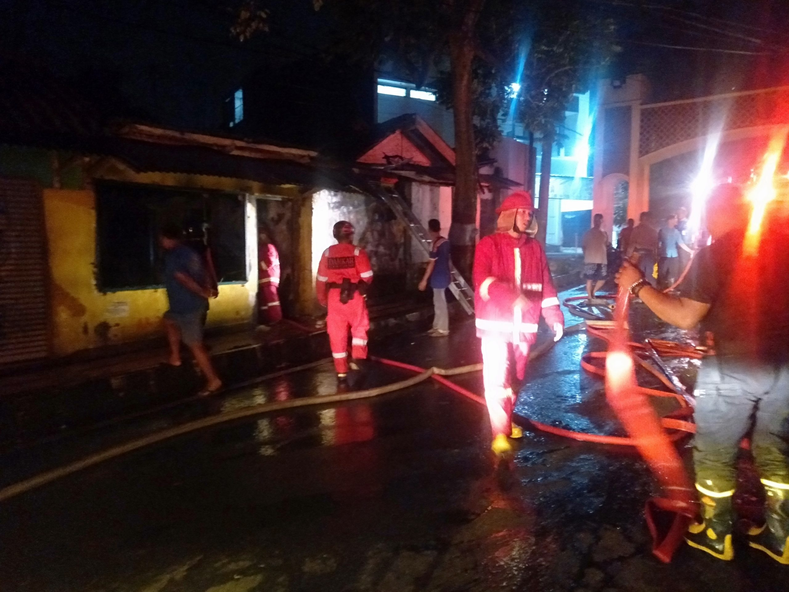 Kebakaran Hanguskan Kios Burung Milik Warga di Cianjur