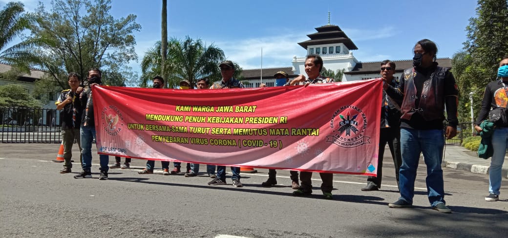 GMBI Pasang 300 Spanduk Imbauan Cegah Covid-19