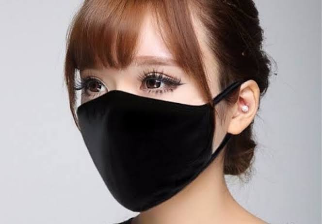 Tetap Fashionable Saat Menggunakan Masker