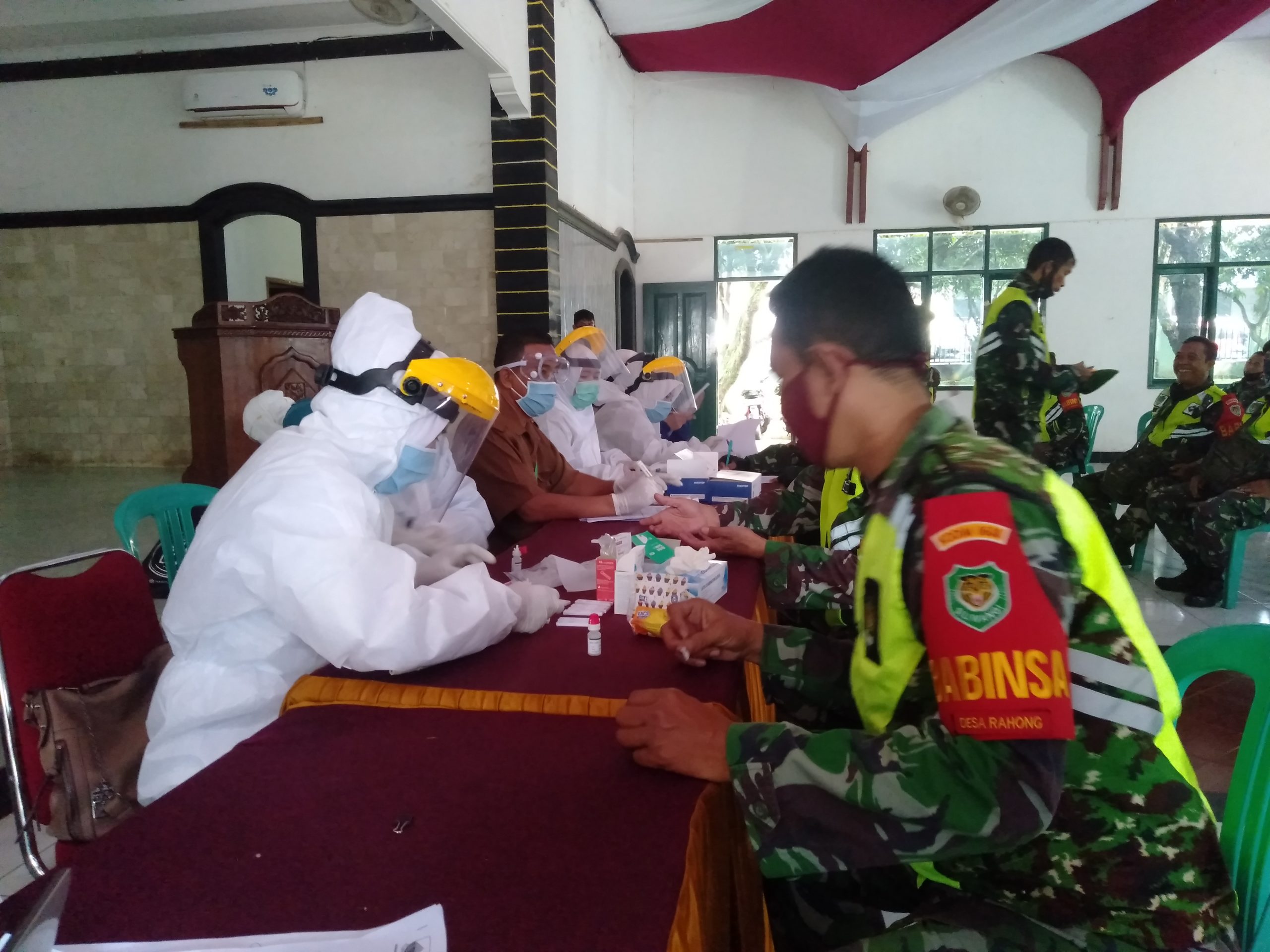 Ratusan Anggota TNI Kodim 0608/Cianjur di Rapid Test