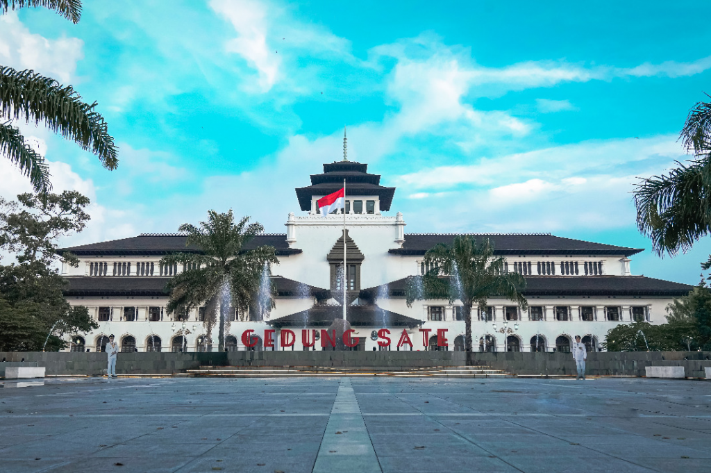 Gedung Sate Ditutup, 40 Karyawan Dinyatakan Positif