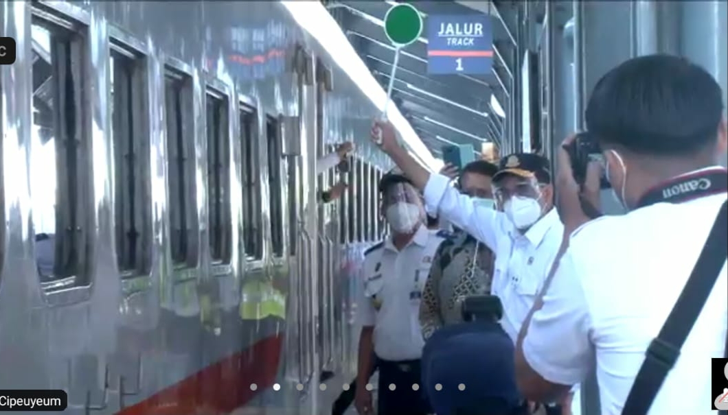 Menhub Resmikan Jalur Kereta Api Cianjur-Cipatat