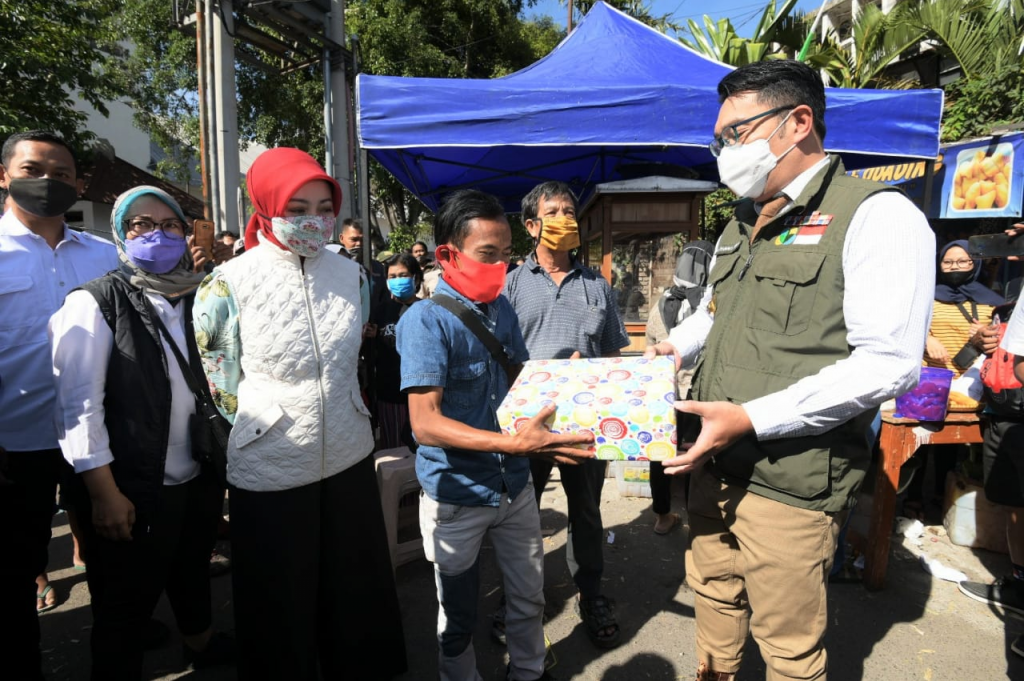 Viralkan Odading Mang Oleh, Ade Londok Digandeng Kang Emil Jadi Duta Promosi Kuliner Jabar