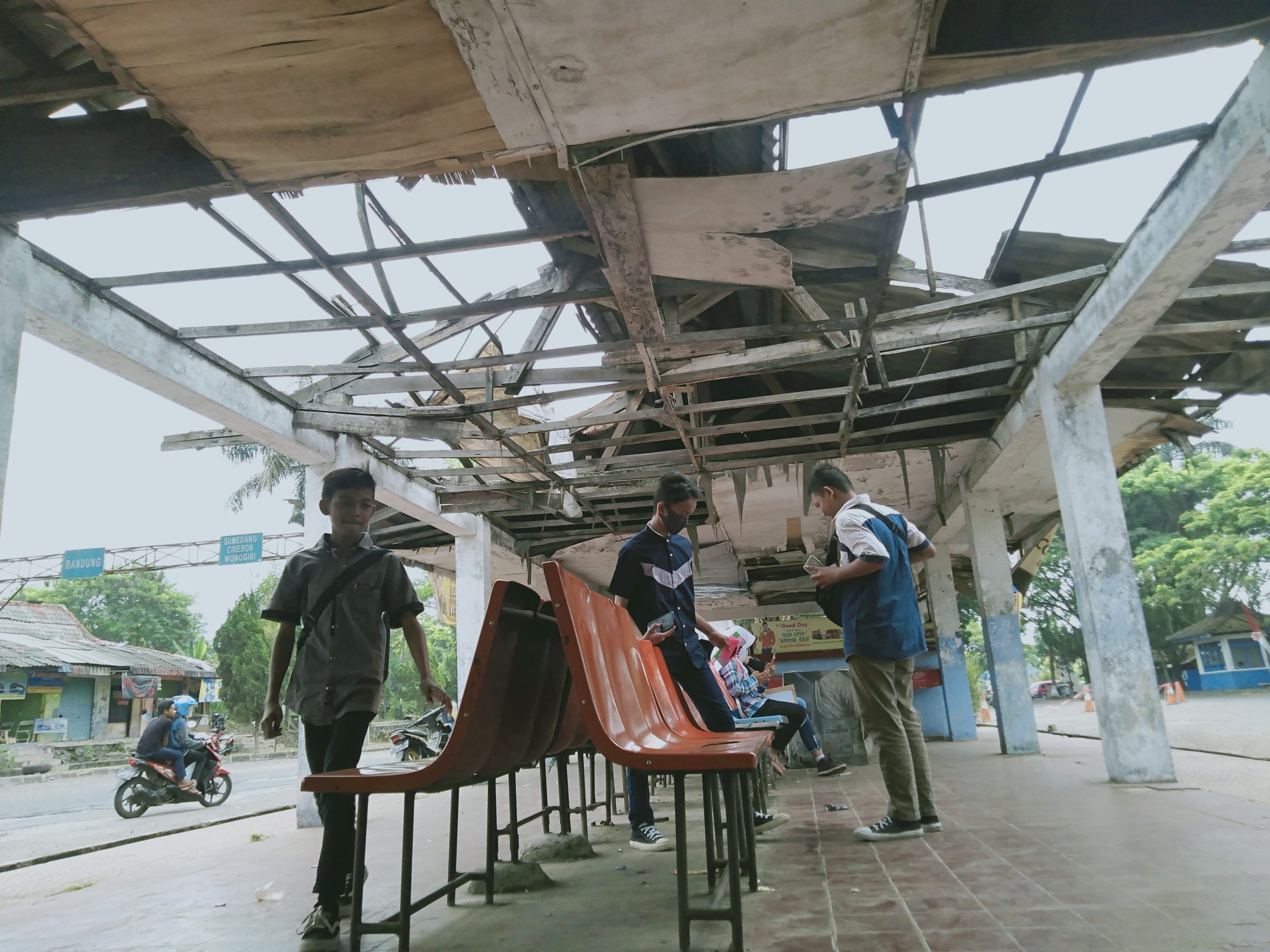 Memprihatinkan! Begini Kondisi Ruang Tunggu Terminal Rawabango