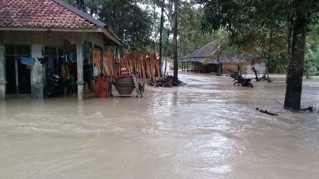 Cianjur Paling Rawan Banjir dan Longsor