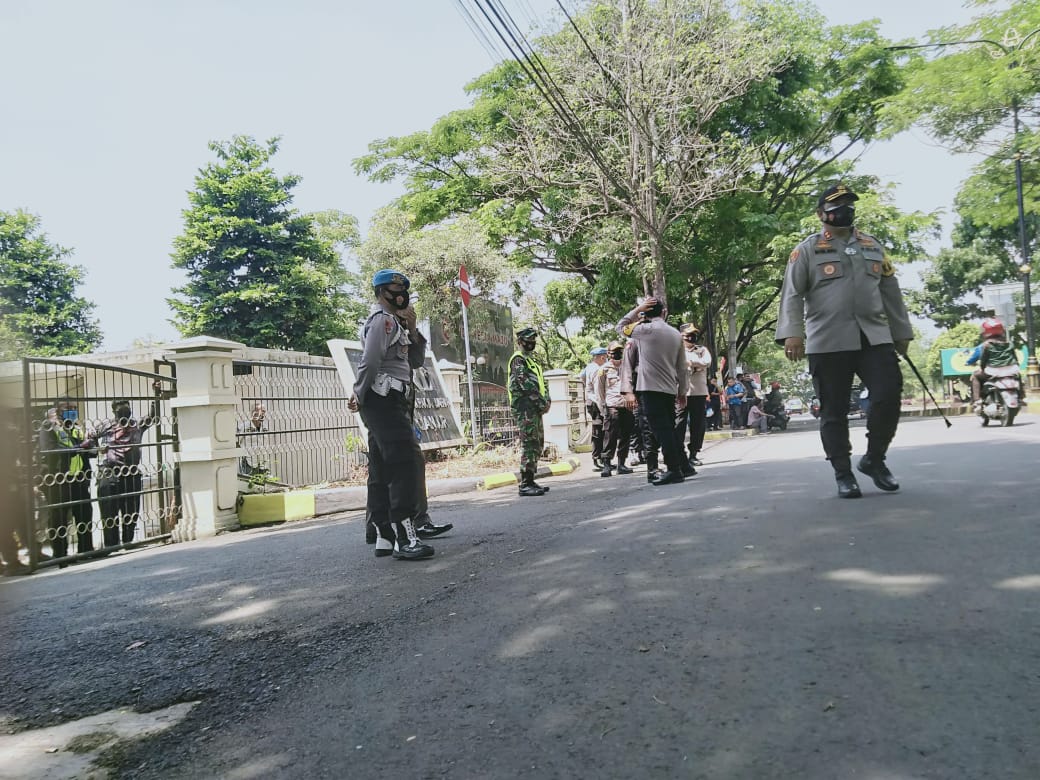 Demo Buruh Cianjur Polri-TNI Siagakan 500 Personel