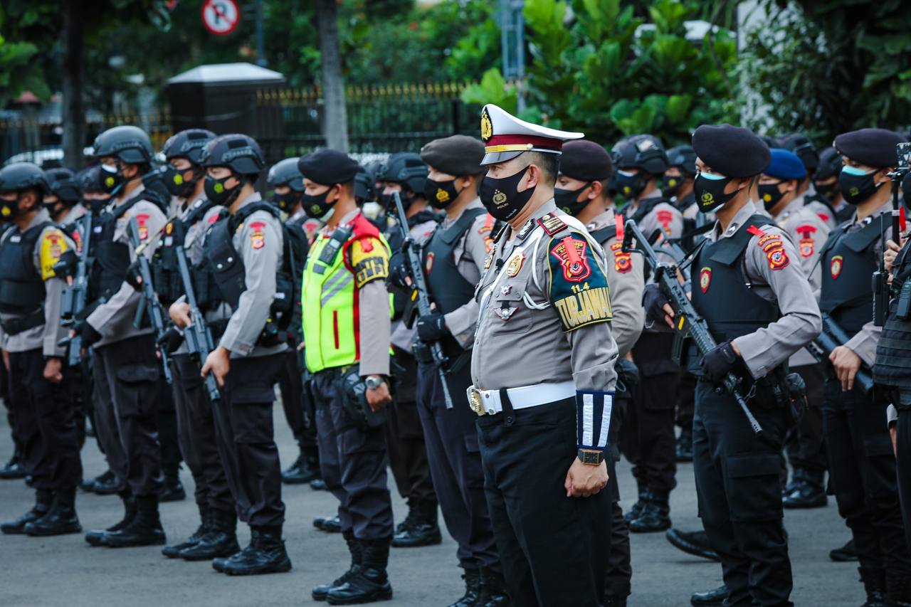 Sebanyak 1998 Petugas Amankan Malam Tahun Baru di Bandung