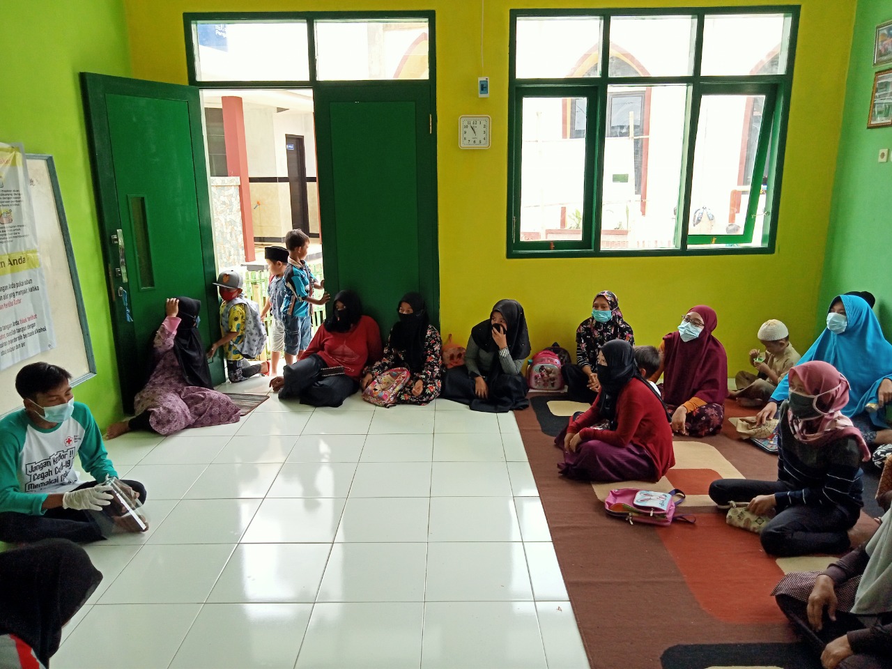 Cegah Covid-19, Relawan SIBAT PMI Cianjur Sasar Kelompok Pengajian