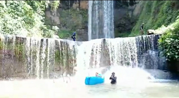 Curug Ciastana, Wisata Alam Menakjubkan di Kadupandak Cianjur