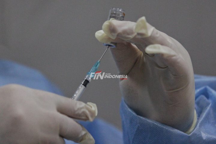 Vaksinasi 57.630 Calon Jamaah Haji Lansia Ditargetkan Selesai Maret