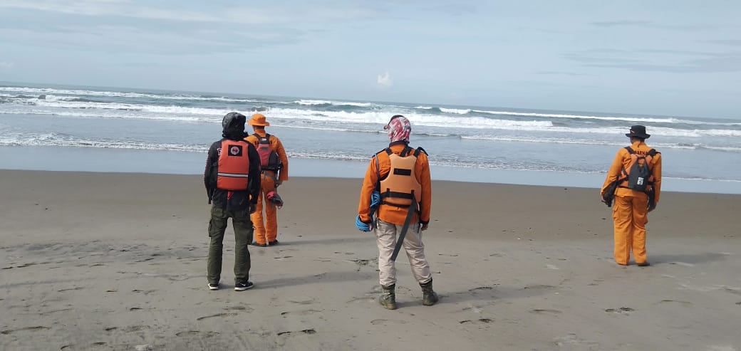 Hari Kedua Pencarian Korban Terseret Ombak Pantai Simpangsari Cidaun Cianjur Masih Belum Membuahkan Hasil