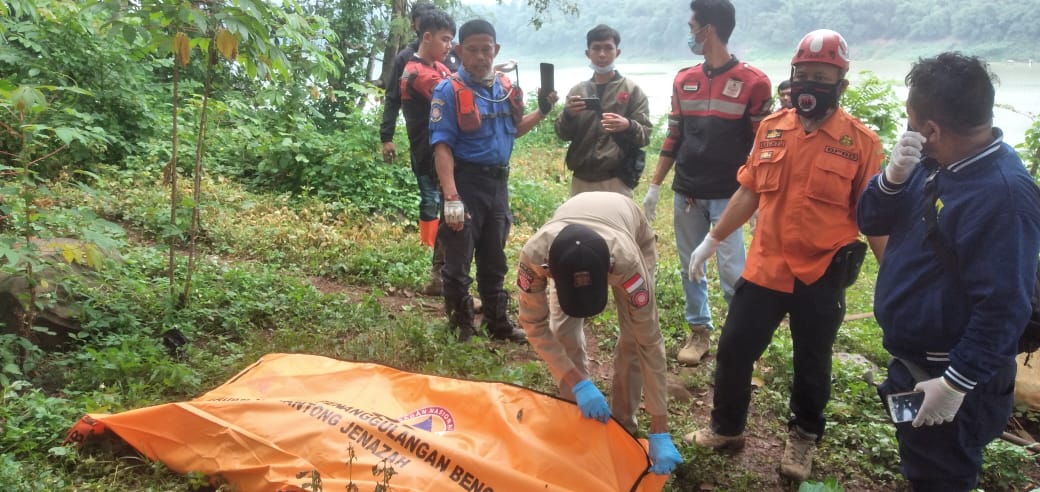 Sesosok Mayat Perempuan Tanpa Identitas Ditemukan di Waduk Cirata Cianjur, Ini Ciri-Cirinya