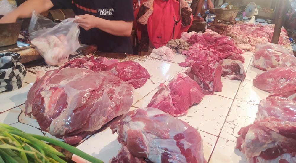 Sehari Jelang Ramadan, Harga Daging Ayam dan Sapi di Cianjur Kembali Naik