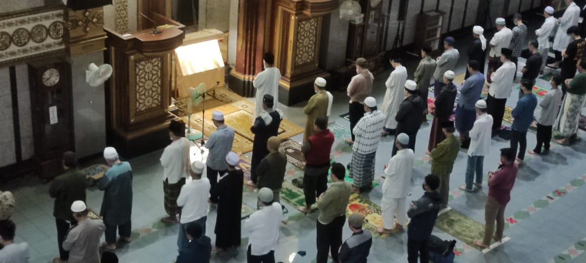 Begini Suasana Hari Pertama Salat Tarawih di Masjid Agung Cianjur