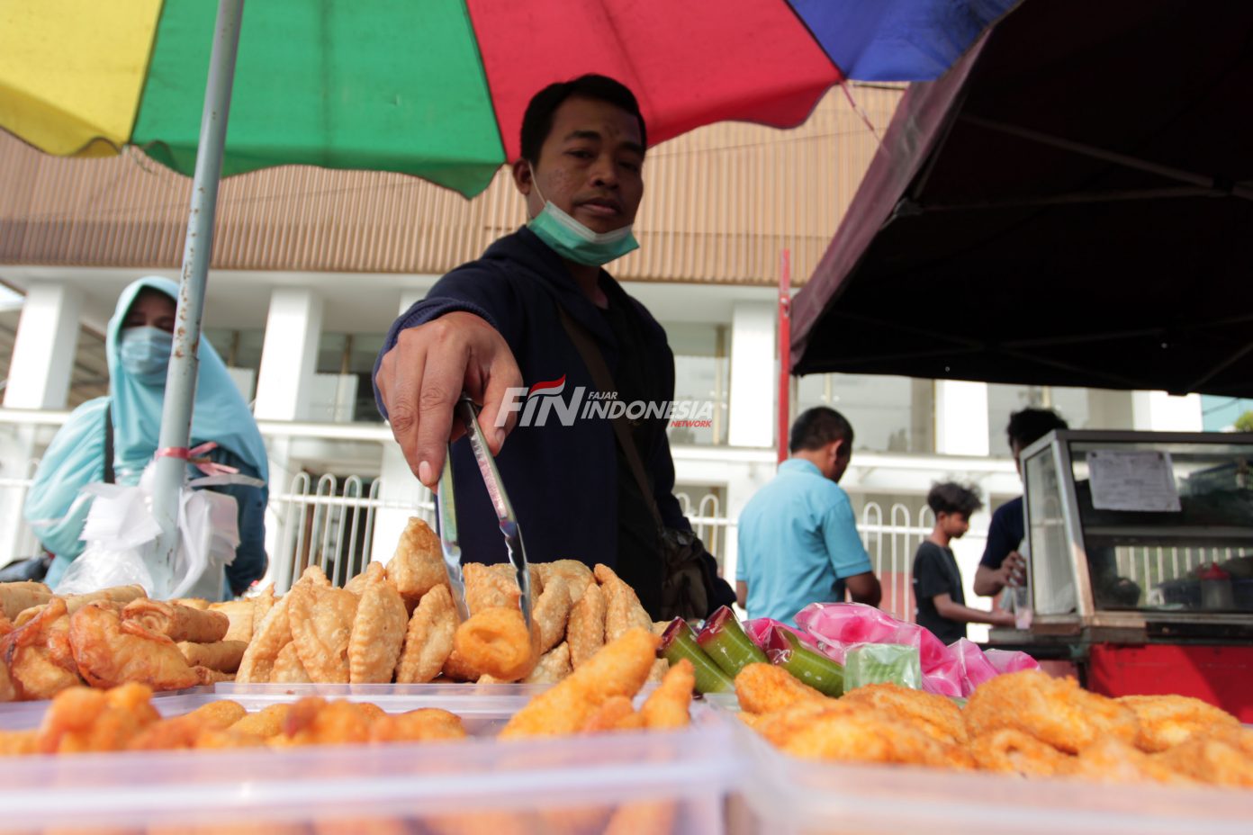 Kurangi Makan Gorengan saat Buka Puasa