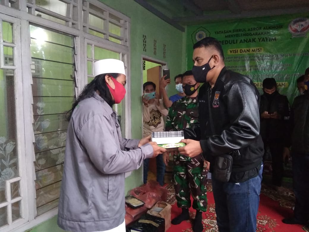 Komunitas Army Brotherhood Cianjur Gelar Baksos Indahnya Berbagi