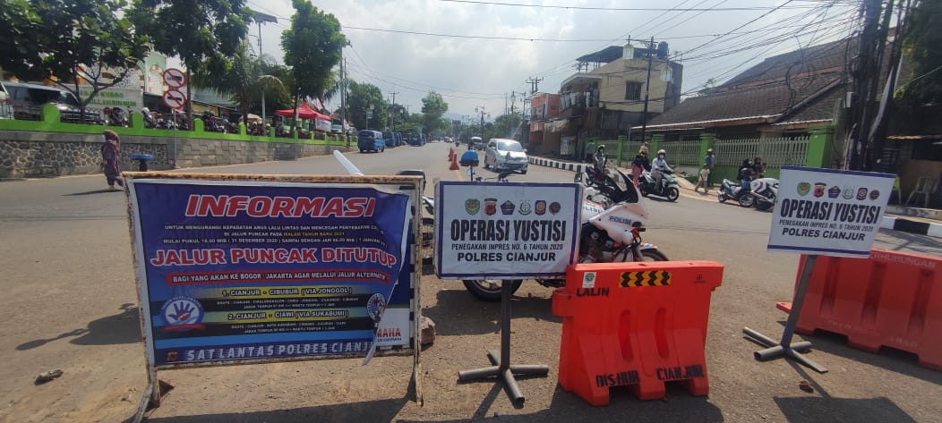 Kawasan Puncak Padat, Kendaraan Dari Cianjur Menuju Bogor Dialihkan ke Jonggol dan Sukabumi