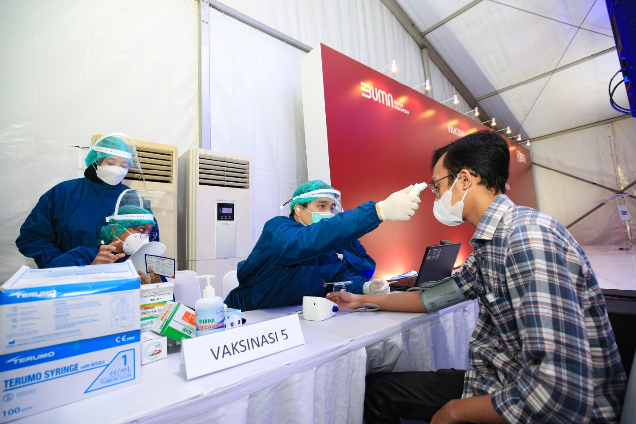 Terapkan People First, BRI Gelar Program Vaksinasi Gotong Royong untuk Karyawan dan Keluarganya