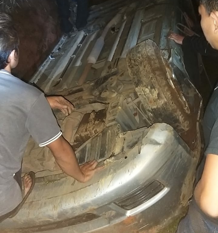 Mesin Mendadak Mati, Sebuah Mobil Terbalik di Sukanagara Cianjur