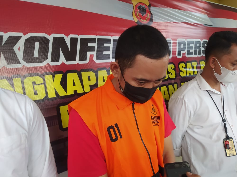 Diduga Korupsi Dana Desa untuk BUMDes, Mantan Kades di Cianjur Ditangkap Polisi