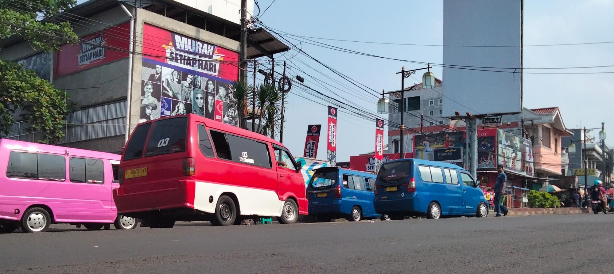 Imbas PPKM Darurat, Pendapatan Sopir Angkot di Cianjur Berkurang, Sehari Hanya Rp60 ribu