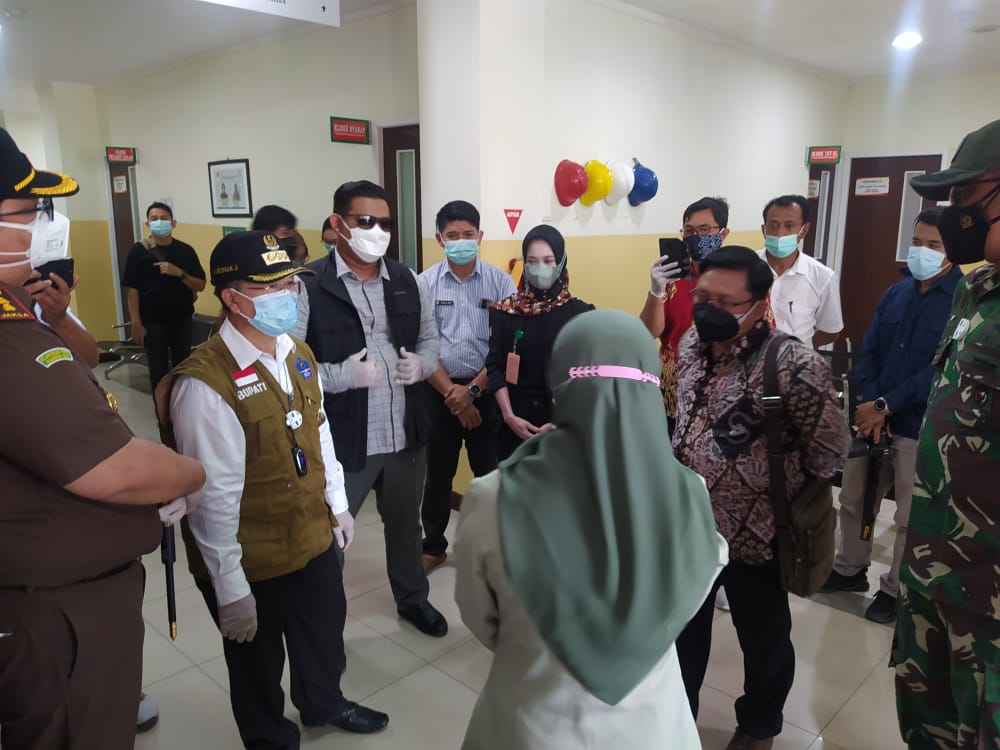 Sidak Bareng Forkopimda, Bupati Cianjur Perintahkan Dinkes Pantau Pelayanan RSDH