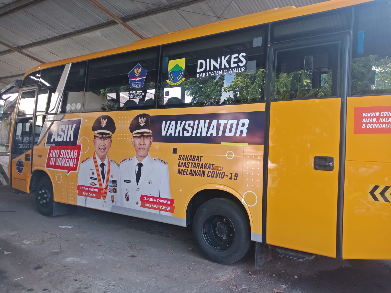 Pemkab Cianjur Sulap Bus Sekolah Jadi Mobil Vaksinasi Keliling