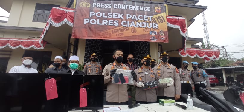 Polisi Amankan Dua Pencuri yang Menyamar Jadi Pemulung