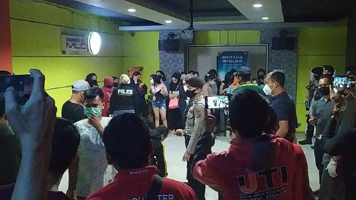 Satpol PP Ancam Tutup Paksa Tempat Hiburan Malam yang Buka Saat PPKM Level 3