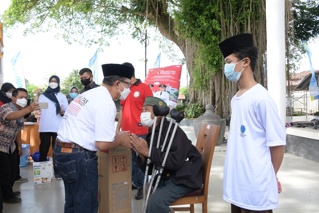 Pemkab Cianjur Bantu Penyandang Disabilitas