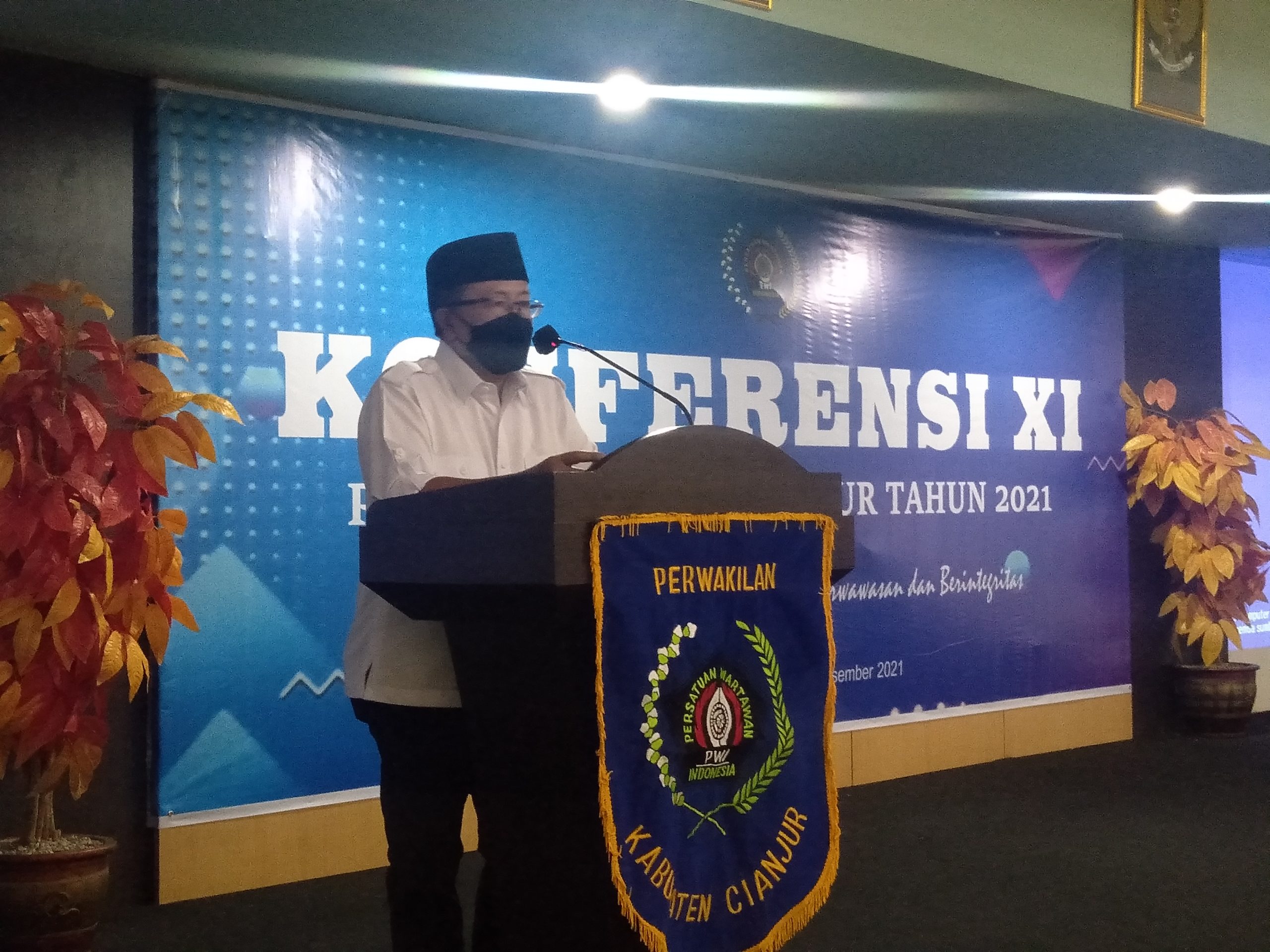 Buka Konferensi XI PWI Cianjur, Bupati Apresiasi Peran Media dalam Penanganan Pandemi Covid-19