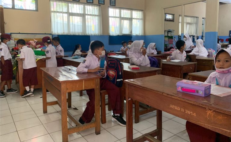 Bisakah Sekolah di Cianjur PTM 100 Persen?