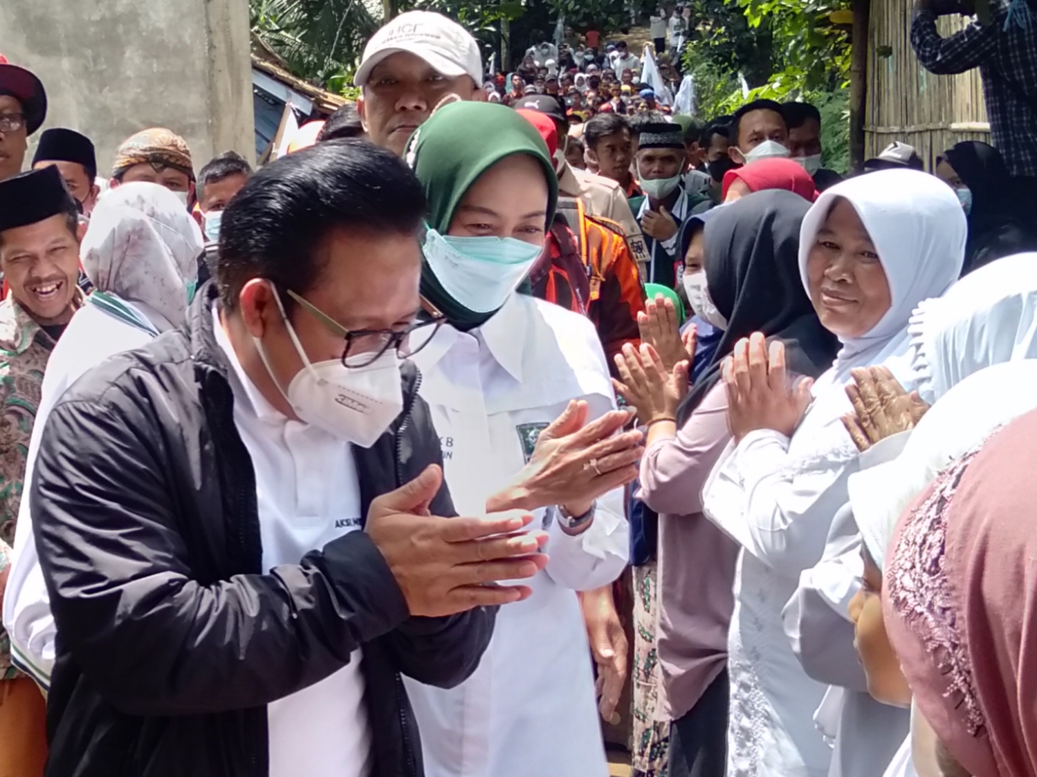 Bedah Rumah Warga, Cak Imin Datang Langsung ke Cikalongkulon Cianjur