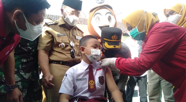 Cianjur Hentikan PTM, Target Vaksinasi Anak Sulit Tercapai