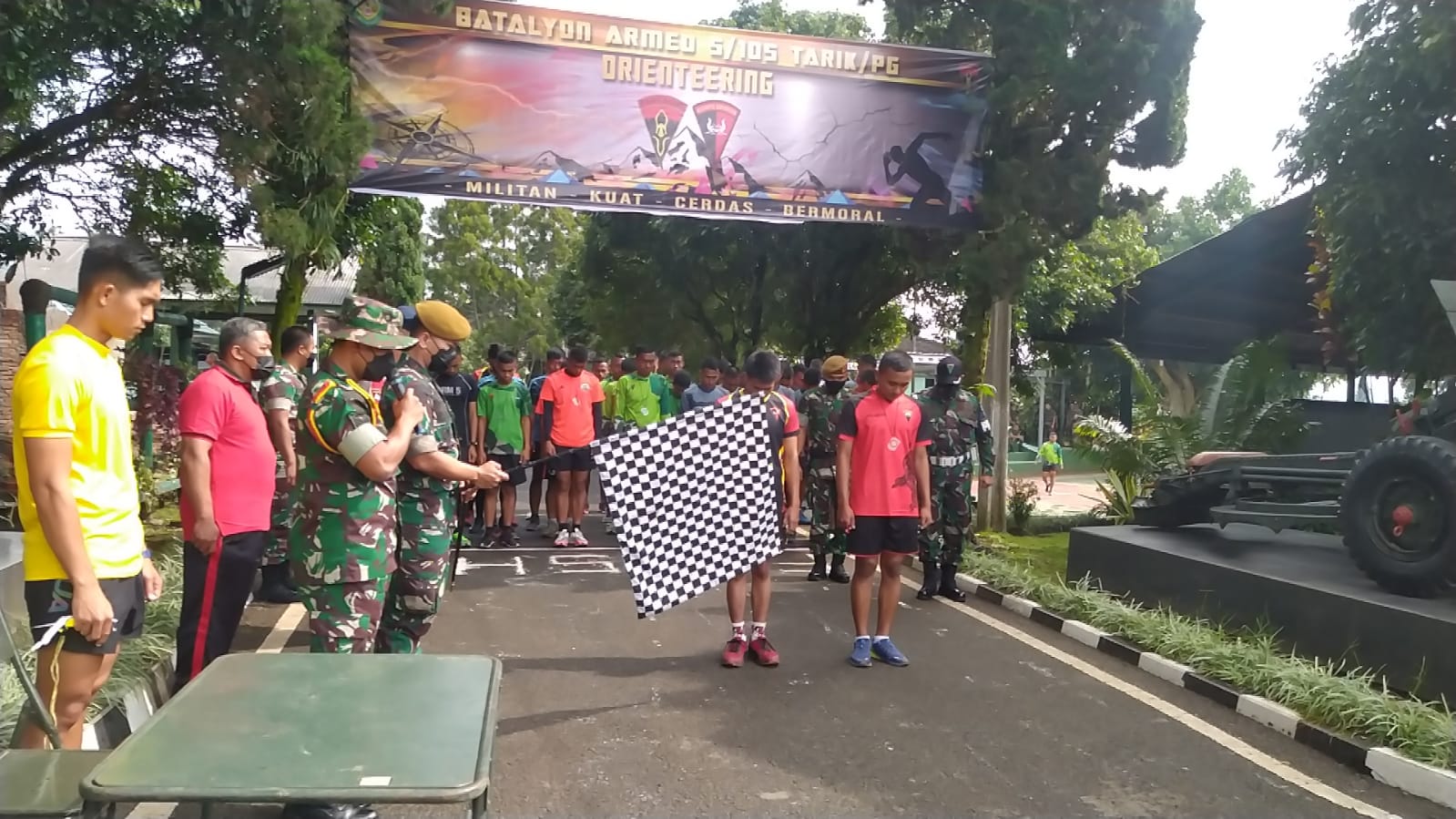 Bangun Sinergitas Yonarmed 5/Pancagiri Bersama Sat Brimob Polda Jabar Gelar Orienteering