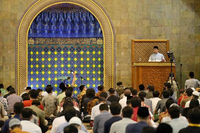 Beri Tausiah di UGM, Ridwan Kamil: Memimpinlah Dengan Niat Ibadah