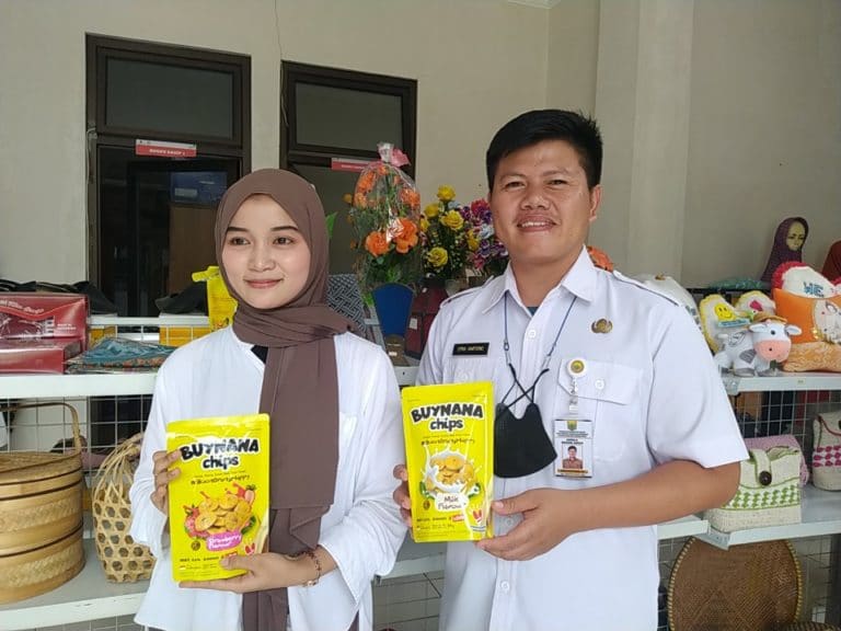 Rintis Usaha Keripik Pisang, Nurul Ihsani Raup Omset Belasan Juta Setiap Bulan