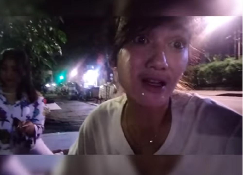 Viral Video Revi Mariska, Ngaku Ngamen Buat Makan